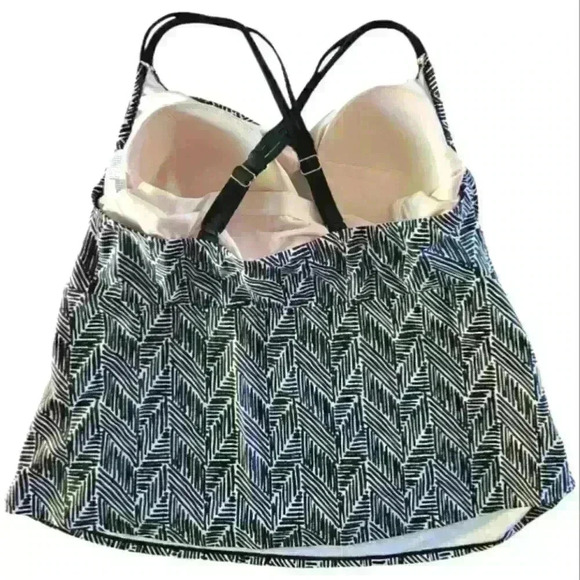 Ava & Viv Chevron Print Cross Strap Ruched Side Soft Cup Bra       Tankini 22W - Picture 2 of 5
